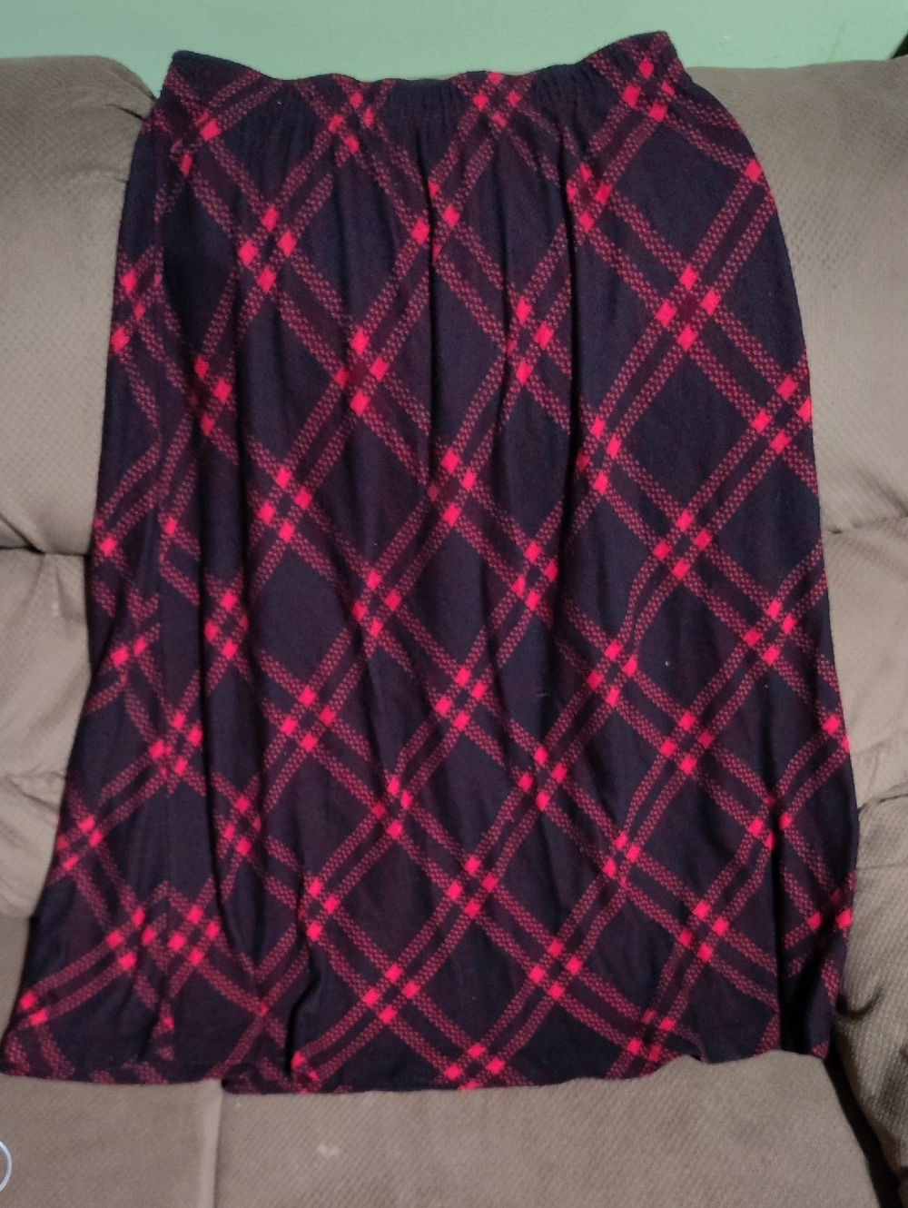 Cathy Daniels Black and Red Plaid Skirt